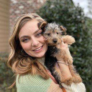 Meet your Posher, Emily